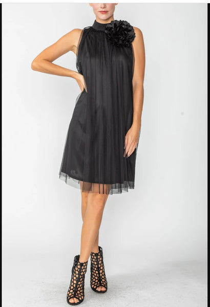 IC Collection 5867T Sleeveless Tule Fabric Tunic With Pinned Flower IC Collection