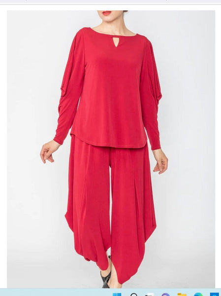 IC Collection 5563T Asymmetrical Draped Sleeve Top IC Collection