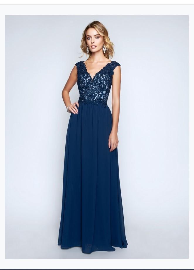 Nina Canacci 1449 Long formal dress. A V-neckline top this glamorous ensemble Nina Canacci